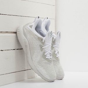Adidas Alpha Bounce Off White 9.5